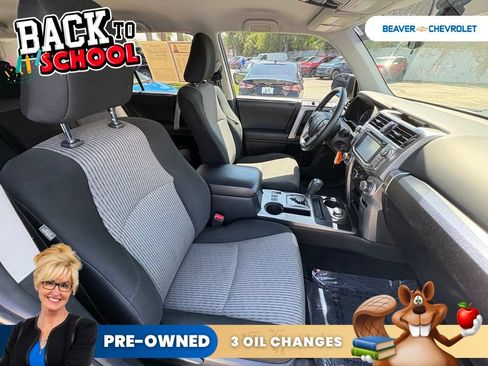 Used 2018 Toyota 4Runner SR5 AWD/4WD image 29