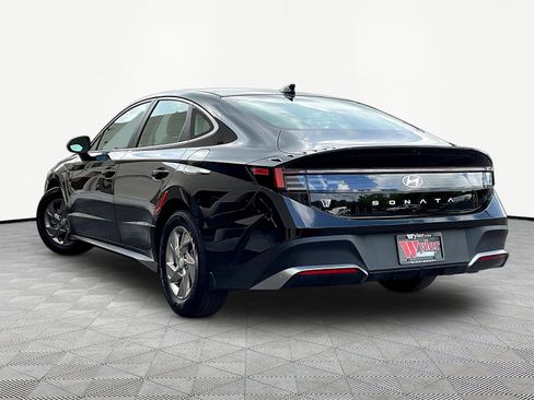 Used 2026 Hyundai Sonata SE FWD image 4