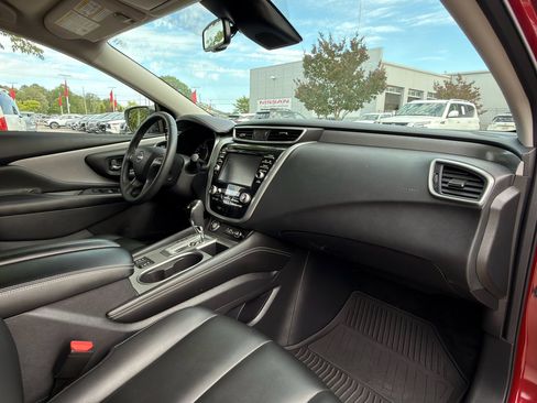 Certified 2024 Nissan Murano SV FWD image 14