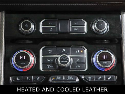 Used 2021 GMC Yukon Denali w/ Denali Premium Package image 21