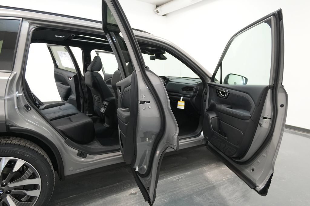 Used 2026 Subaru Forester Touring AWD/4WD image 37