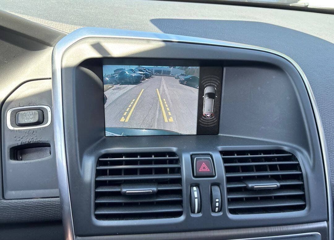Used 2015 Volvo XC60 T5 Premier Plus FWD image 13
