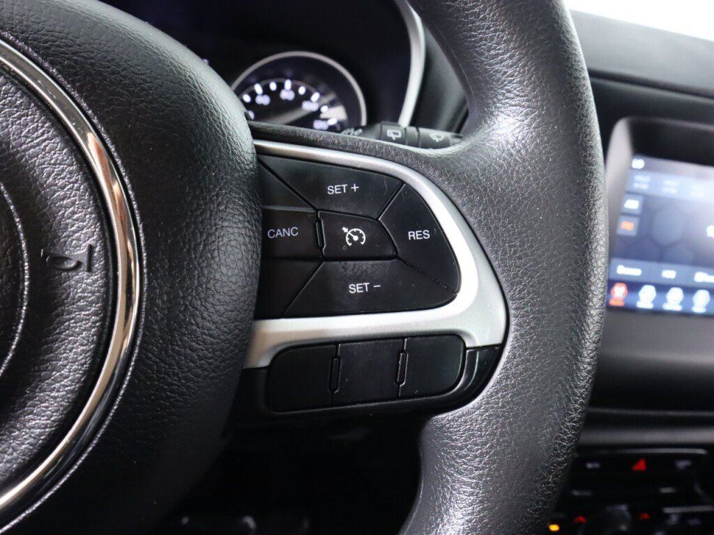 Used 2020 Jeep Compass Sport FWD image 13