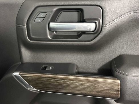 Used 2021 Chevrolet Silverado 1500 RST w/ Z71 Off-Road Package image 18