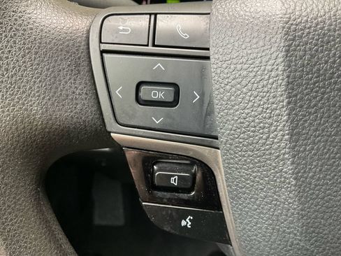 Used 2025 Toyota Camry LE FWD image 33