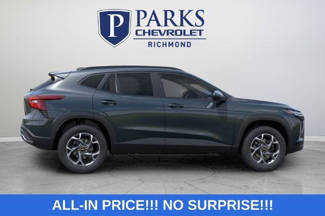 New 2026 Chevrolet Trax LT w/ LT Convenience Package FWD image 8