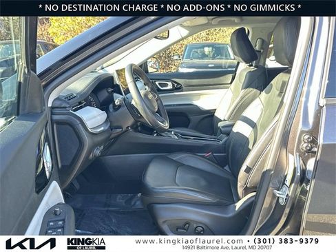 Used 2022 Jeep Compass Limited image 22