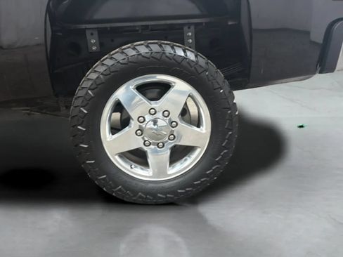 Used 2012 Chevrolet Silverado 2500 LT w/ Interior Plus Package AWD/4WD image 26