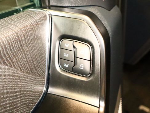 Used 2022 Ford F150 Platinum image 49