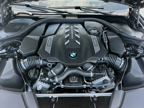 Used 2023 BMW M550i xDrive w/ Executive Package AWD/4WD image 26