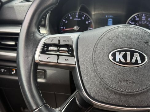 Used 2021 Kia Telluride LX FWD image 18