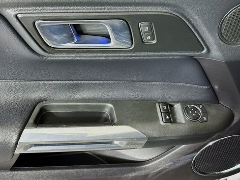 Used 2018 Ford Mustang GT Premium RWD image 14