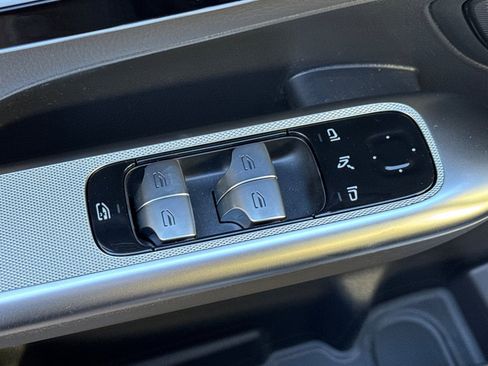 New 2026 Mercedes-Benz GLC 300 image 22