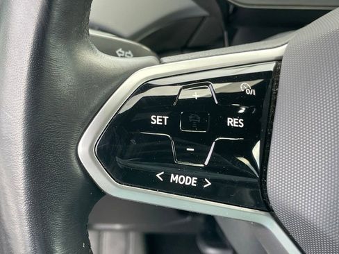 Certified 2022 Volkswagen ID.4 Pro image 15