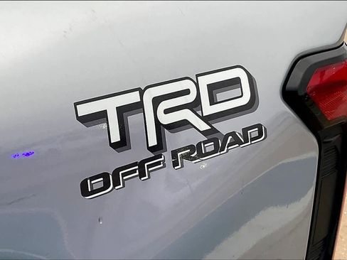 Used 2024 Toyota Tacoma TRD Off-Road image 10