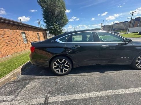 Used 2017 Chevrolet Impala Premier FWD image 23