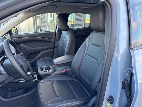 New 2025 Ford Mustang Mach-E Premium w/ Interior Protection Package AWD/4WD image 28