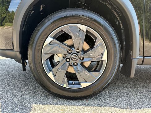 New 2026 Nissan Rogue SV image 11