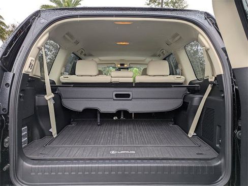 Certified 2023 Lexus GX 460 Premium w/ Premium Plus Package image 13