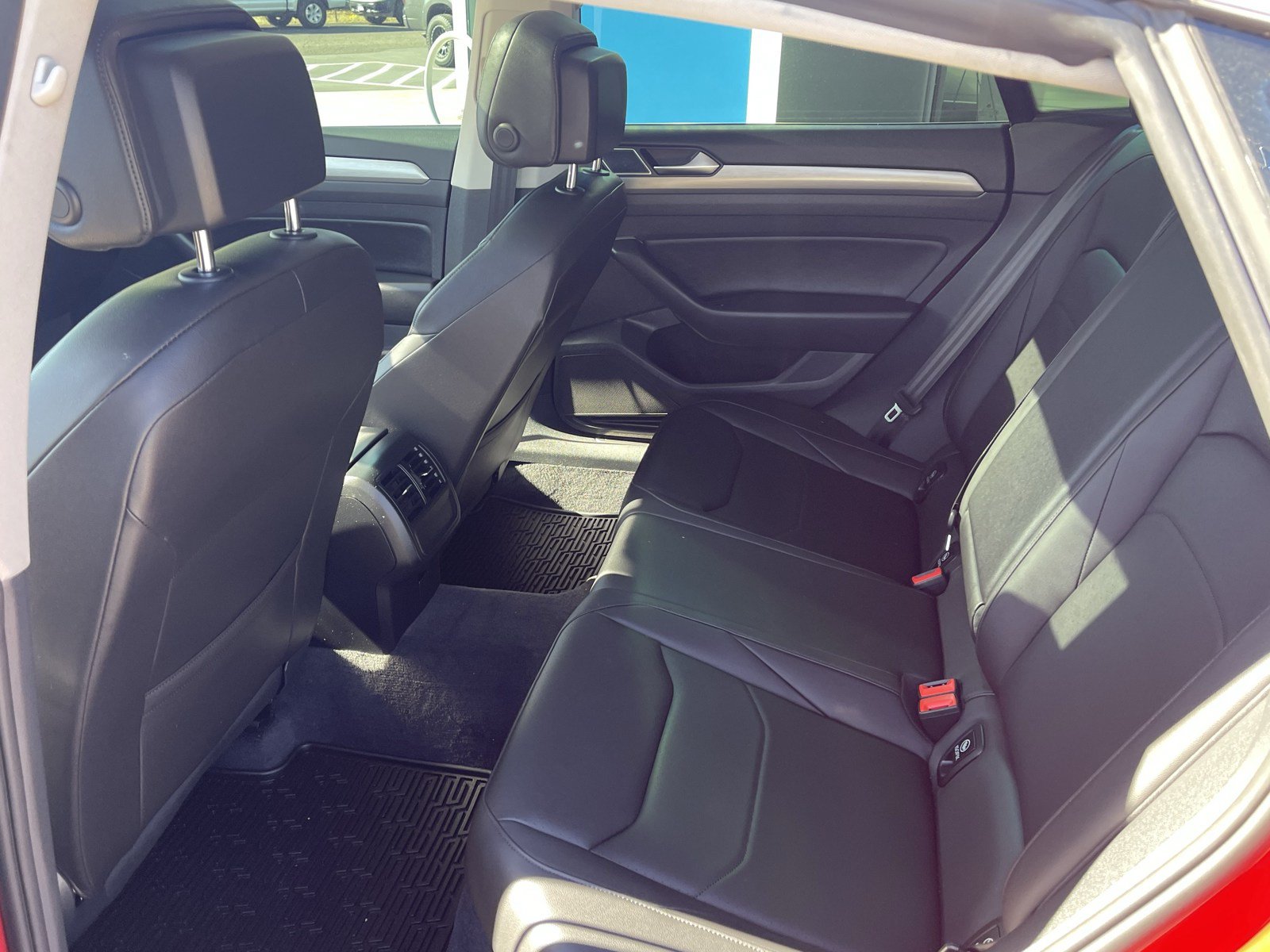 Used 2019 Volkswagen Arteon SE AWD/4WD image 14