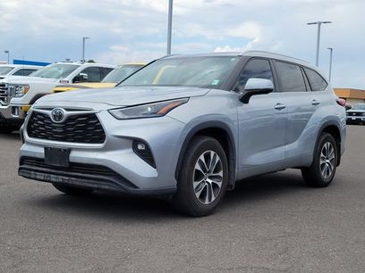Used 2023 Toyota Highlander XLE