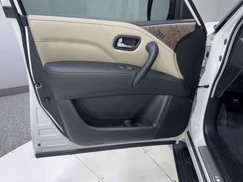 Used 2024 INFINITI QX80 Premium Select w/ Cargo Package image 13