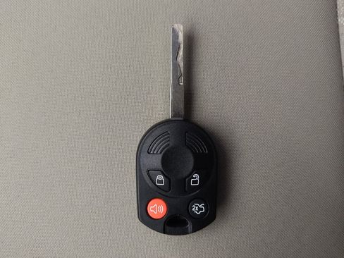 Used 2018 Ford Focus SE FWD image 32