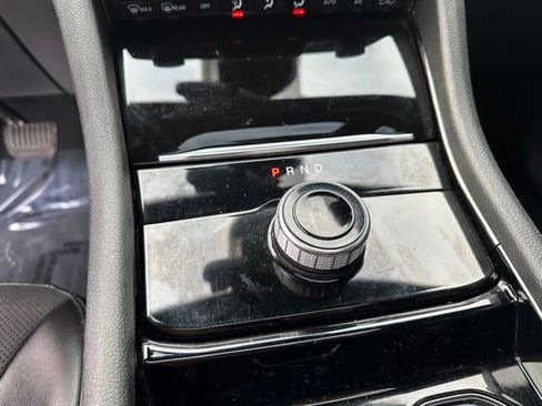 Used 2023 Jeep Grand Cherokee L Laredo image 24