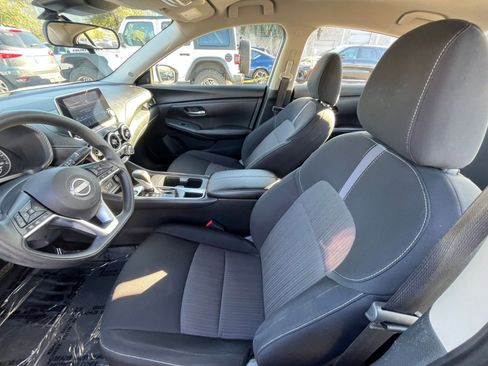 Used 2024 Nissan Sentra SV image 24