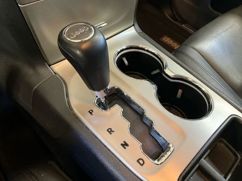 Used 2013 Jeep Grand Cherokee Limited RWD image 22