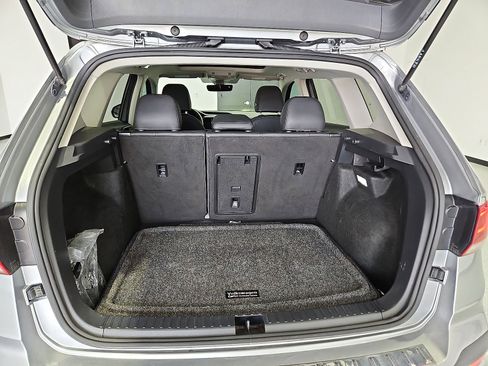 Certified 2024 Volkswagen Taos SE w/ Panoramic Sunroof Package AWD/4WD image 12