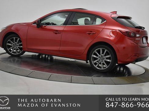 Used 2018 MAZDA MAZDA3 Grand Touring w/ Premium Equipment Package FWD image 6