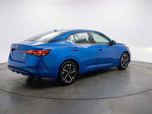 Used 2025 Nissan Sentra SV FWD image 9