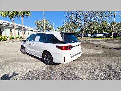 Used 2025 Honda Odyssey Touring image 26