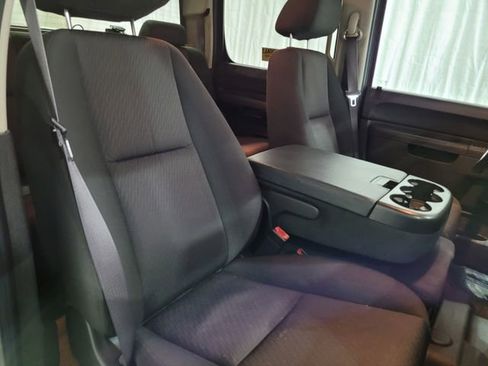 Used 2014 Chevrolet Silverado 2500 LT w/ Interior Plus Package image 56