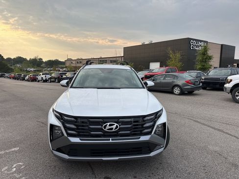 New 2026 Hyundai Tucson SEL image 3