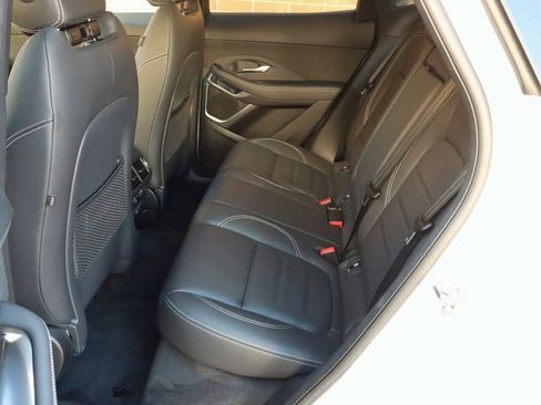 Certified 2024 Jaguar E-PACE R-Dynamic SE image 34