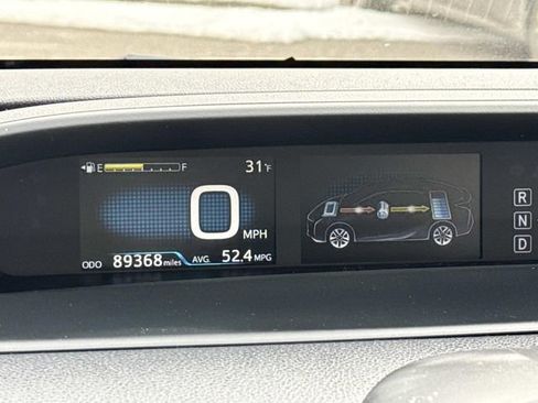 Used 2018 Toyota Prius Four Touring image 27