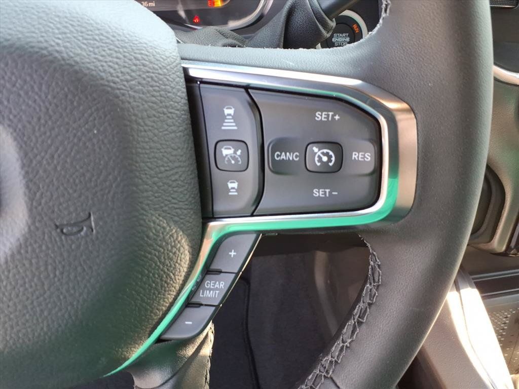 New 2026 RAM 2500 Laramie AWD/4WD image 26