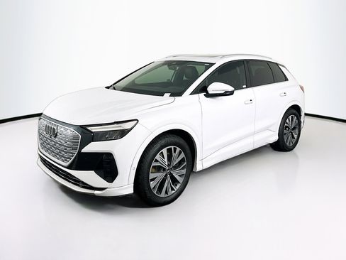 Used 2023 Audi Q4 e-tron Premium Plus w/ Premium Plus image 3