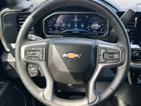 Used 2023 Chevrolet Silverado 1500 LT w/ Protection Package AWD/4WD image 17