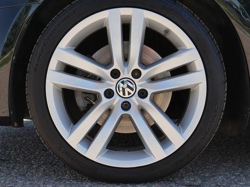 Used 2013 Volkswagen CC Lux FWD image 56