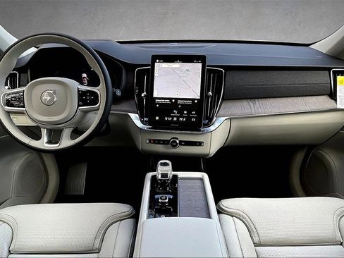 New 2026 Volvo XC90 B6 Ultra w/ Protection Package image 5