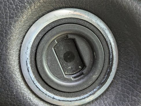 Used 2016 Mercedes-Benz GLA 250 image 34