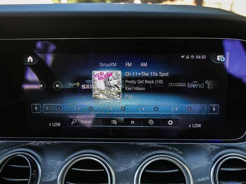 Used 2022 Mercedes-Benz E 350 Sedan image 13