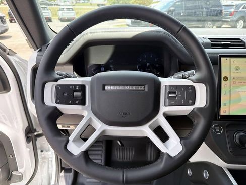 New 2026 Land Rover Defender 110 X-Dynamic SE AWD/4WD image 28