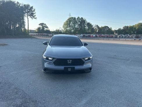 Used 2025 Honda Accord SE image 4