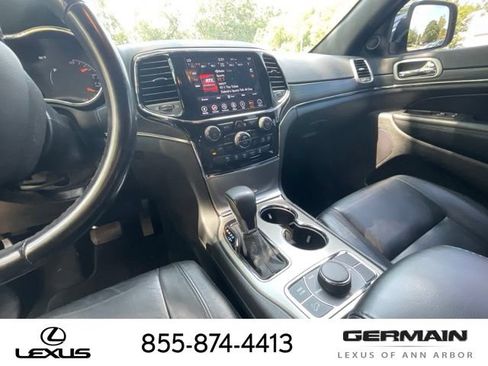 Used 2019 Jeep Grand Cherokee Limited AWD/4WD image 20