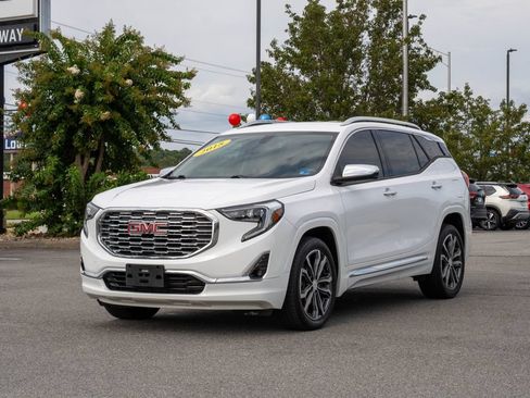 Used 2018 GMC Terrain Denali FWD image 3