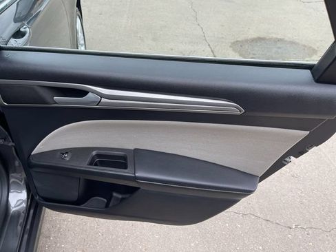 Used 2018 Ford Fusion S FWD image 14